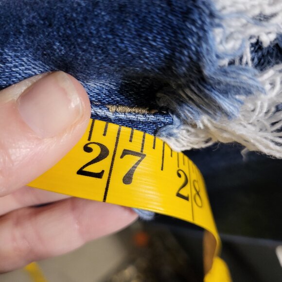 WOMANS KANCAN HIGH RISE DISTRESSED JEAN CAPRIS SZ 32 - Picture 10 of 10